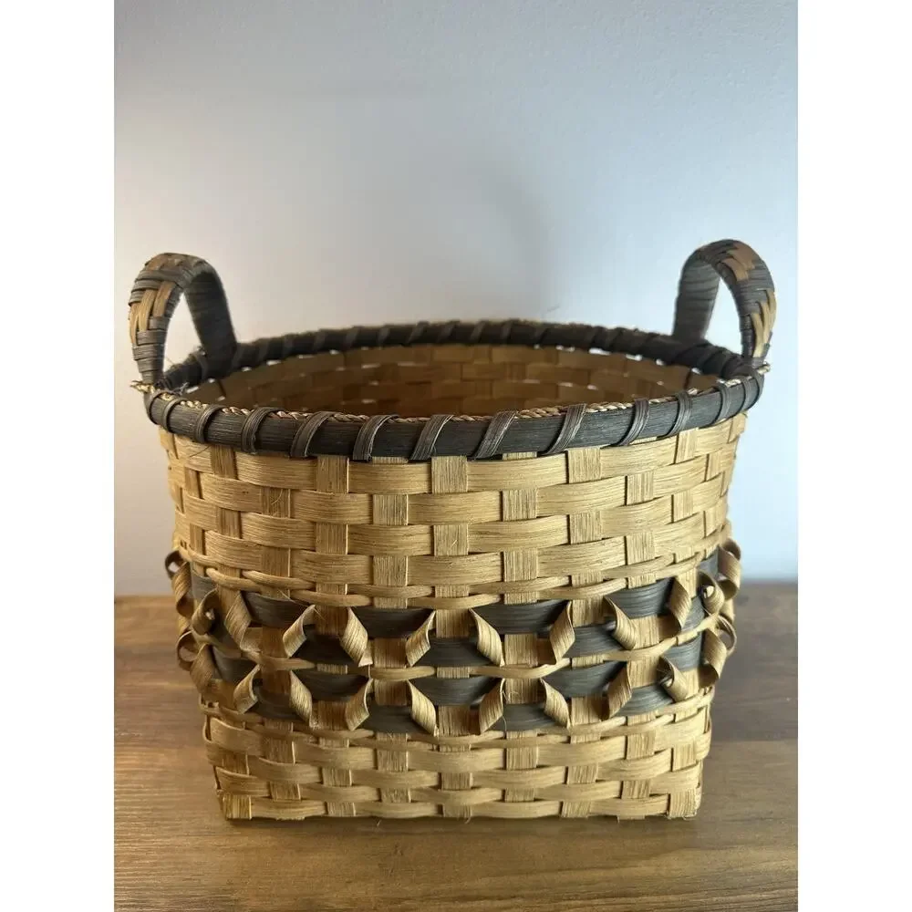 Vintage Woven Basket With Lid & Handles Two Tone Farmhouse Storage Basket
